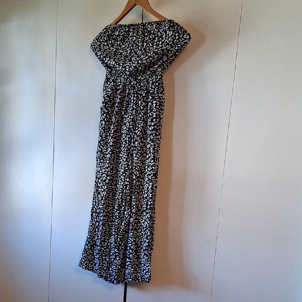 Abercrombie & Fitch Black and Cream Strapless Dress